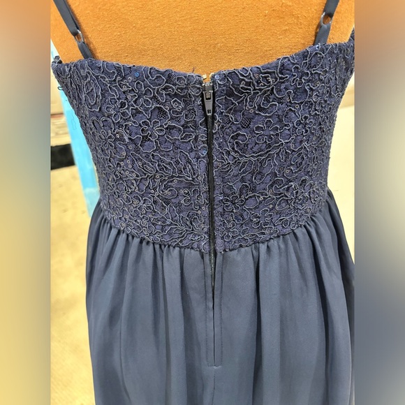 Lovely Windsor formal dress in size 7– worn only once! - Picture 8 of 11